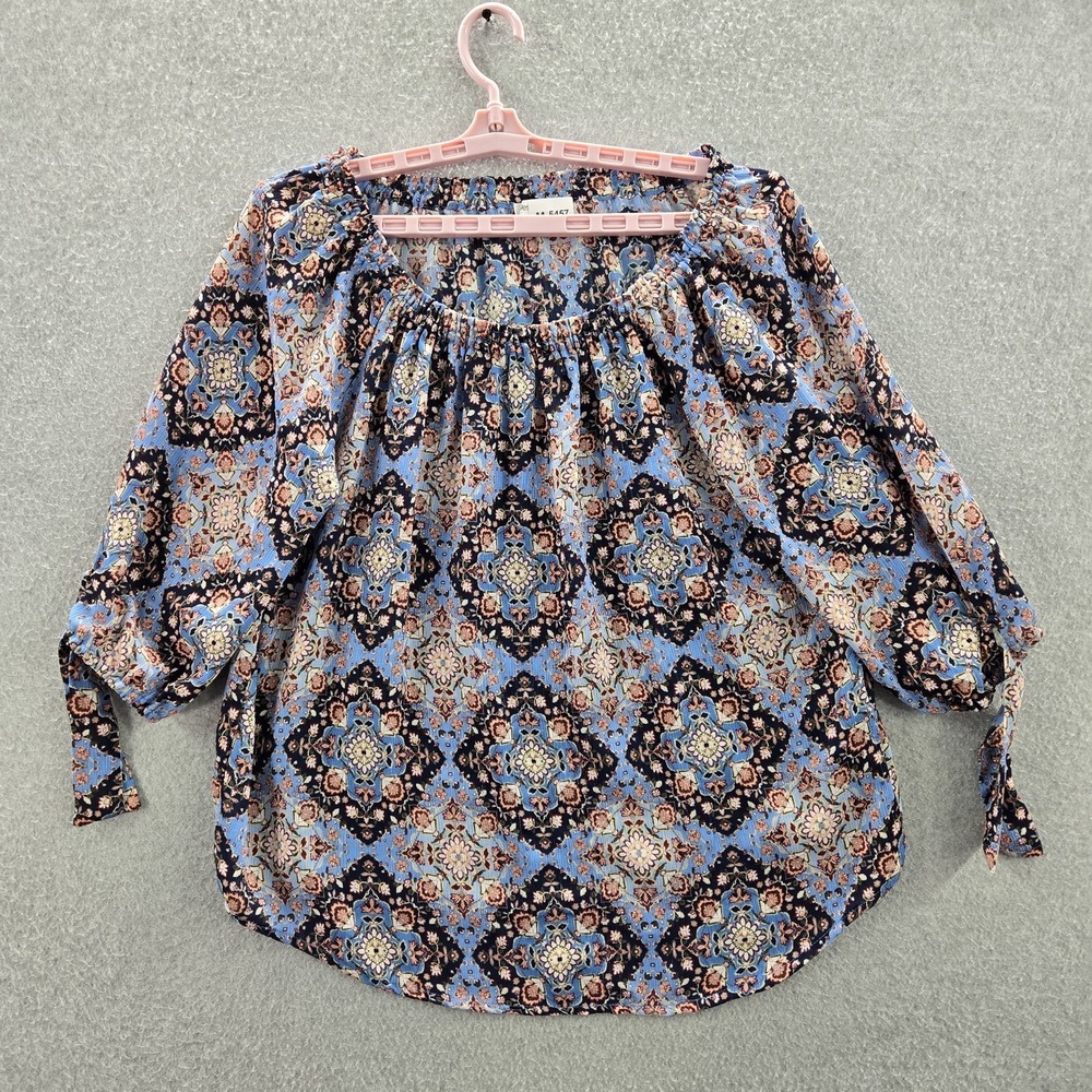 Westport Women Blouse L Blue Geometric Round Neck